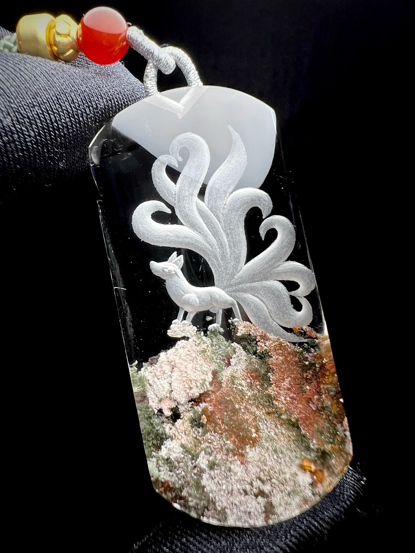 Natural spectre of colors nine-tailed fox fairy pendant,